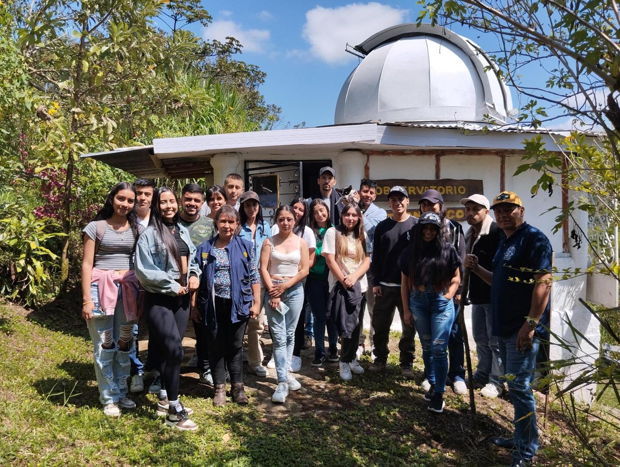 Hostal Sueno Paraiso- Observatorio Astronomico 포펜 외부 사진